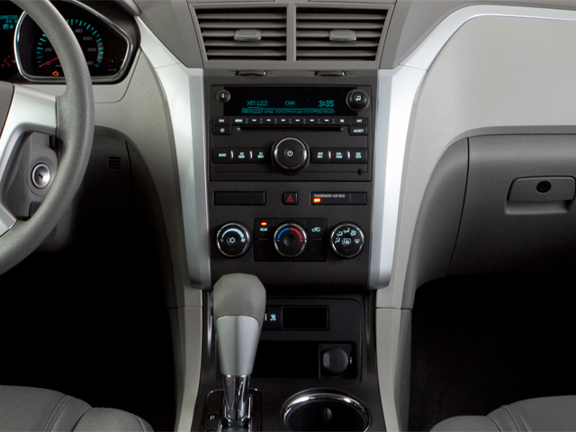 2011 Chevrolet Traverse LS