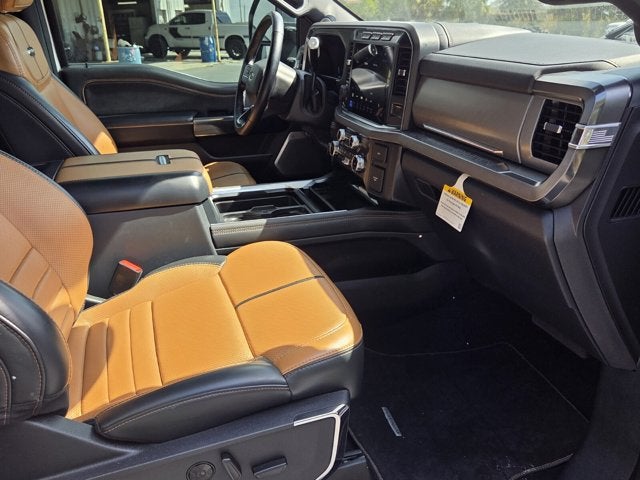 2024 Ford Super Duty F-350 DRW Base