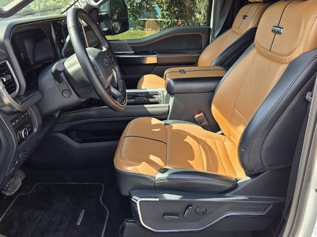 2024 Ford Super Duty F-350 DRW Base