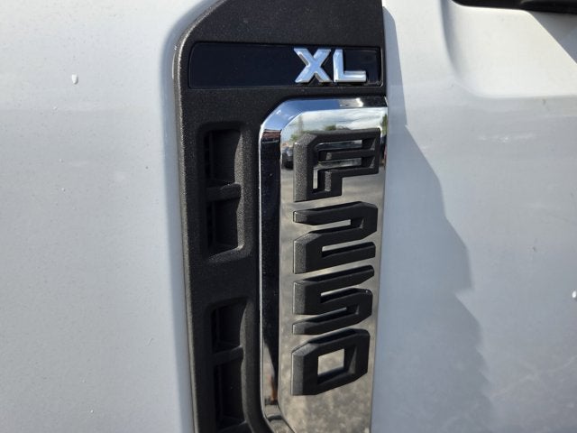 2025 Ford Super Duty F-250 SRW XL