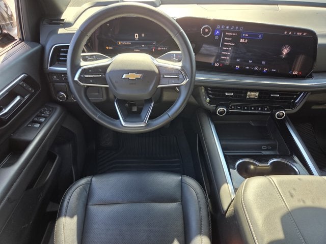 2026 Chevrolet Suburban W/ Leather LS