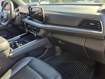 2026 Chevrolet Suburban W/ Leather LS