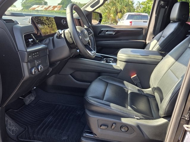 2026 Chevrolet Suburban W/ Leather LS