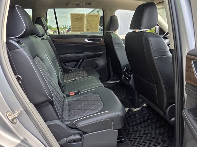 2025 Volkswagen Atlas 2.0T SEL Premium R-Line