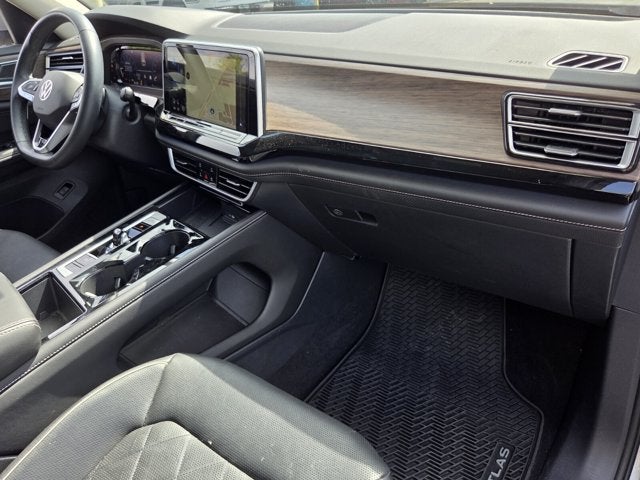 2025 Volkswagen Atlas 2.0T SEL Premium R-Line