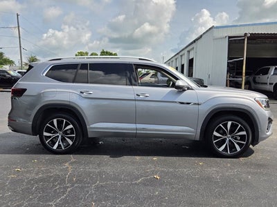 2025 Volkswagen Atlas 2.0T SEL Premium R-Line