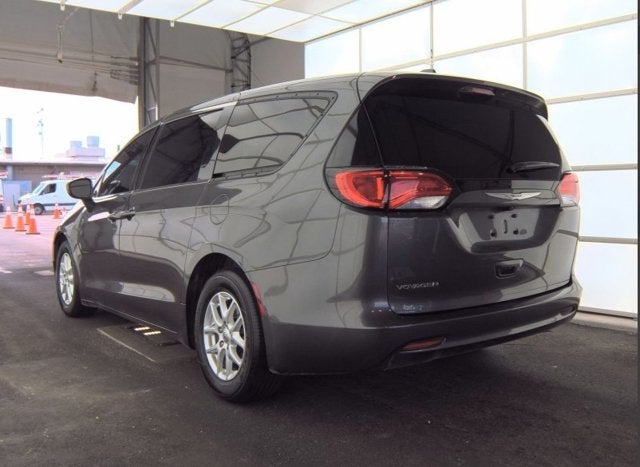 2020 Chrysler Voyager LX