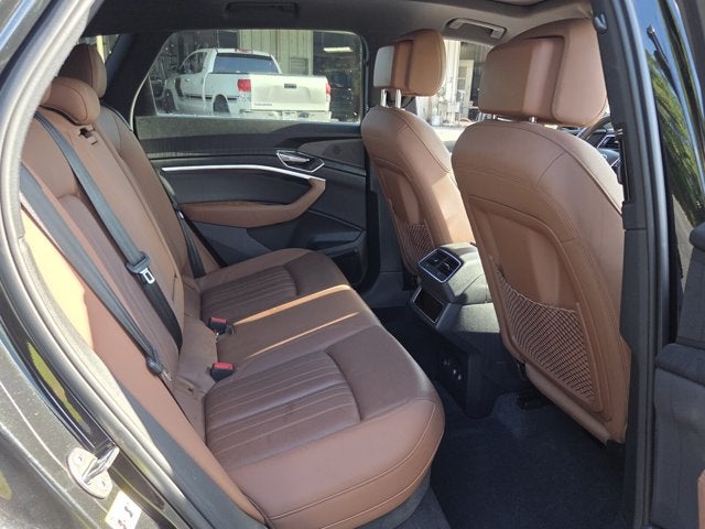 2019 Audi e-tron Premium Plus