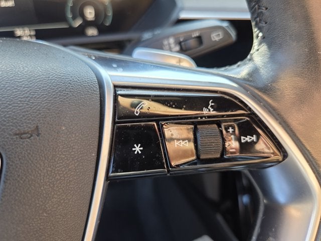 2019 Audi e-tron Premium Plus