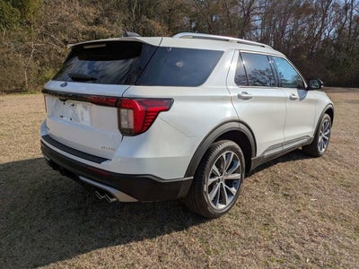 2025 Ford Explorer Platinum