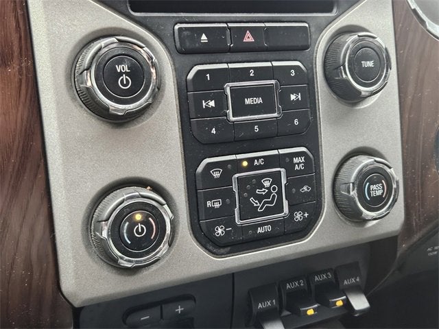 2016 Ford Super Duty F-350 SRW Lariat