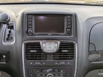 2014 Chrysler Town & Country Touring