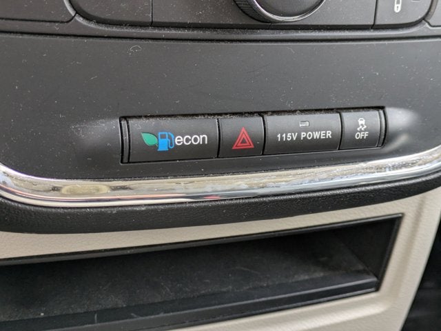 2014 Chrysler Town & Country Touring