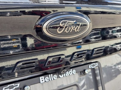 2022 Ford Edge SE