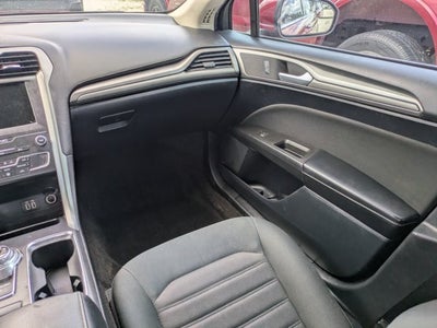 2020 Ford Fusion SE