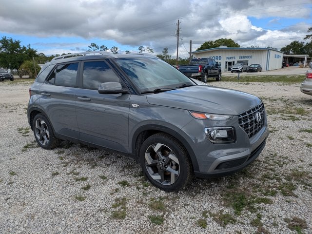 2022 Hyundai Venue SEL