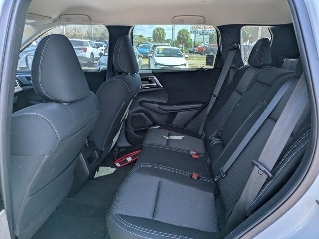 2022 Mitsubishi Outlander ES