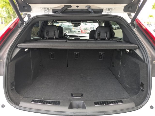 2023 Cadillac XT4 FWD Premium Luxury