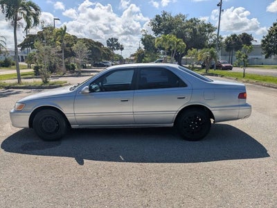2000 Toyota Camry Base