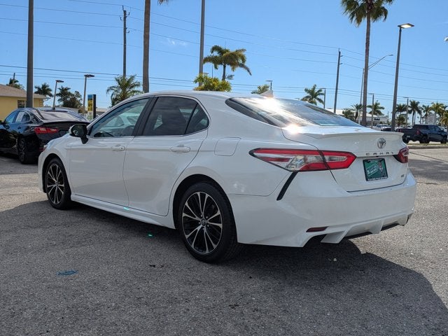 2020 Toyota Camry SE