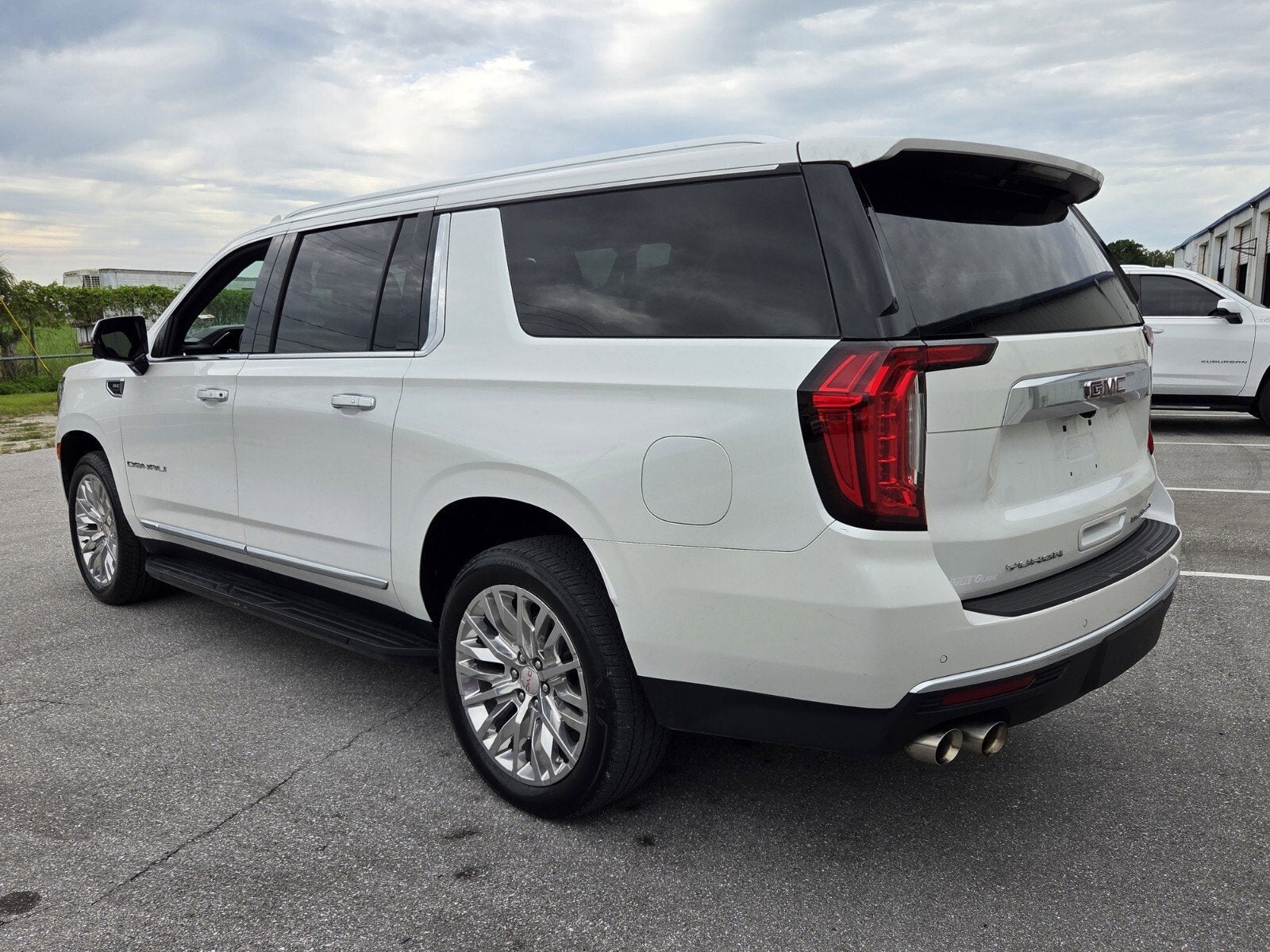 2023 GMC Yukon XL Denali