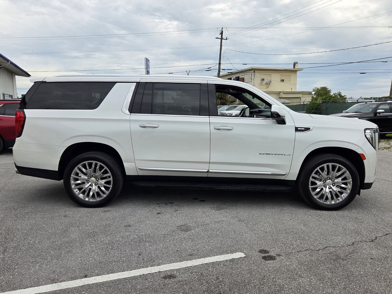 2023 GMC Yukon XL Denali