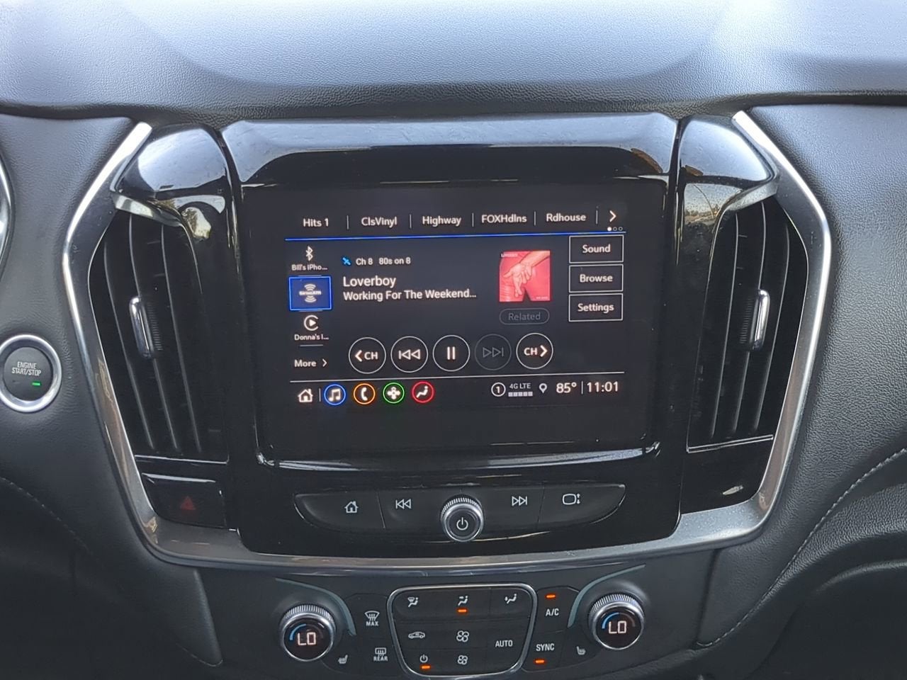 2023 Chevrolet Traverse LT Cloth