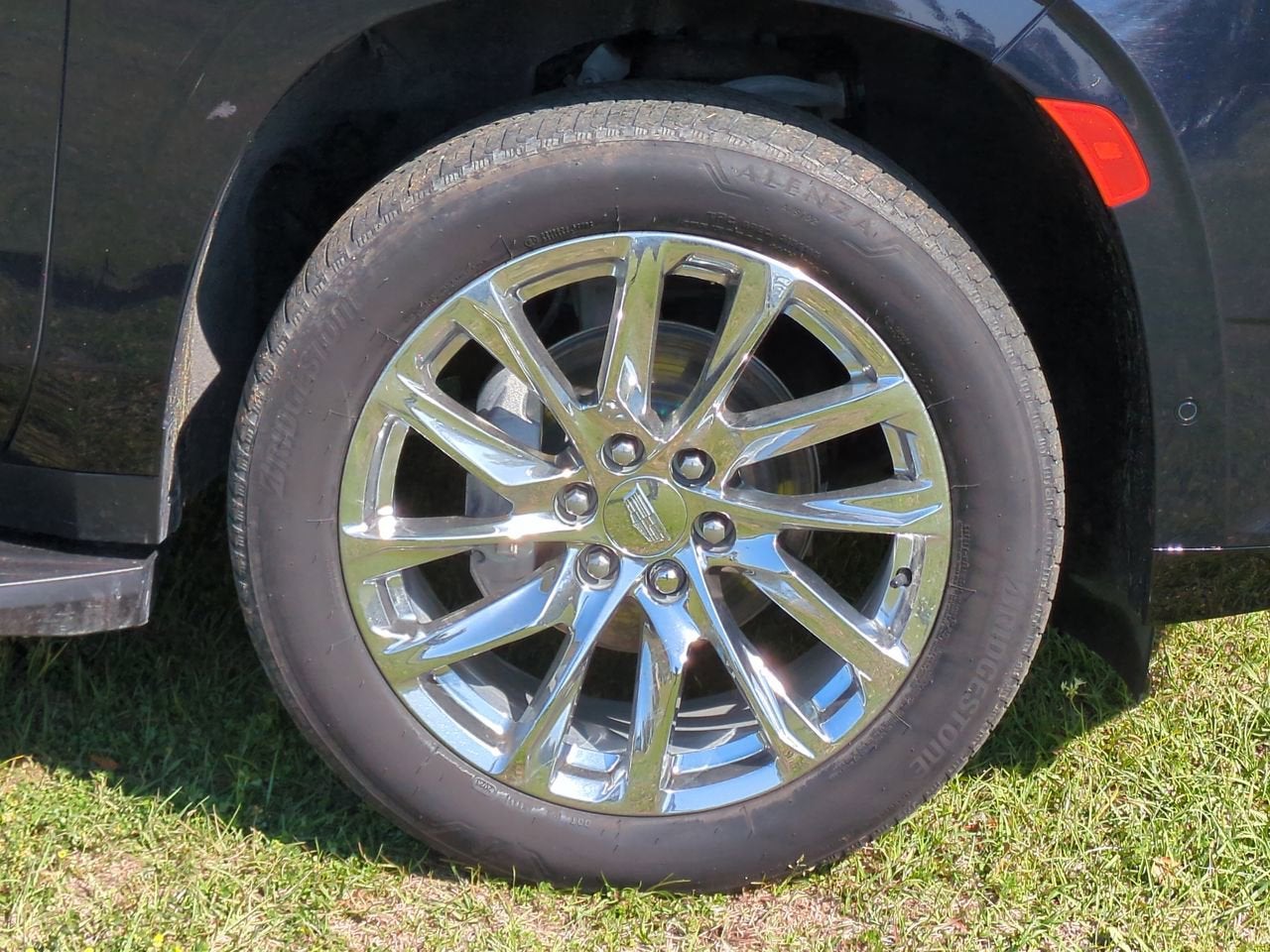 2023 Cadillac Escalade ESV Premium Luxury