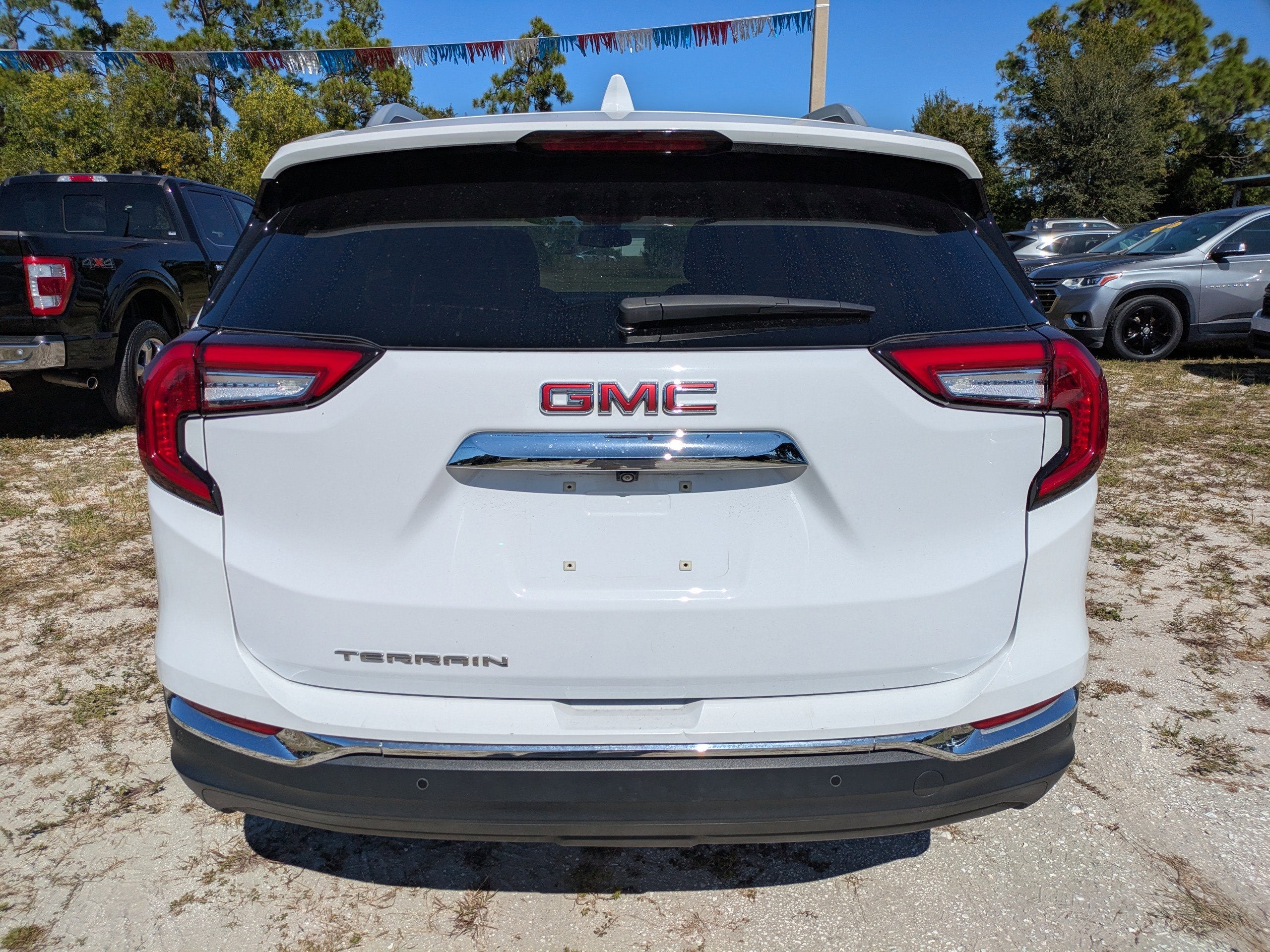 2023 GMC Terrain SLT