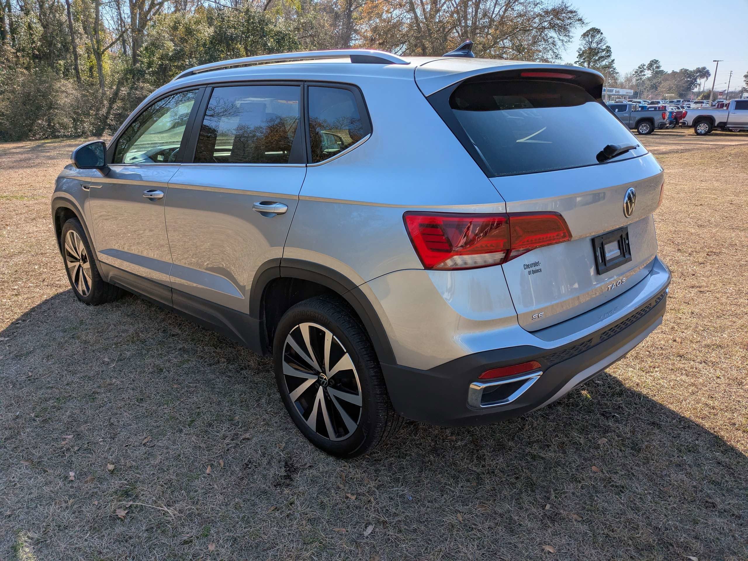 2024 Volkswagen Taos SE