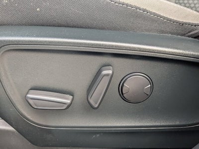 2022 Ford Escape SE Hybrid