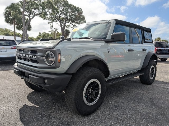 2023 Ford Bronco Base