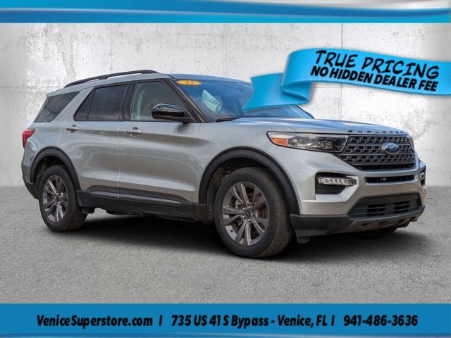 2022 Ford Explorer XLT 4WD's photo