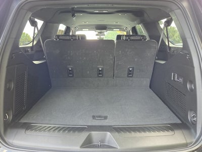 2025 Chevrolet Suburban LT