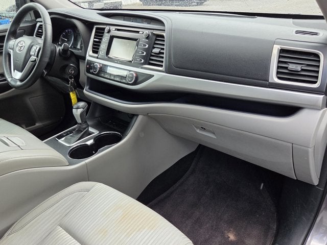 2015 Toyota Highlander LE