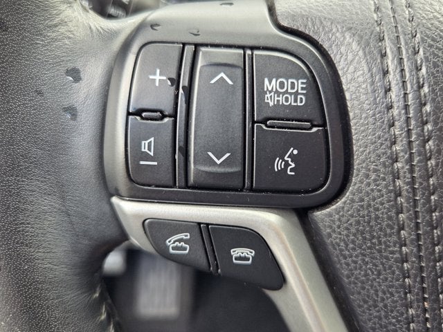 2015 Toyota Highlander LE