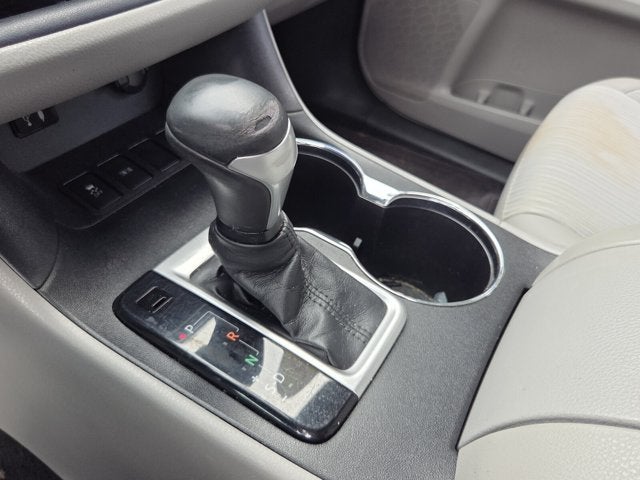 2015 Toyota Highlander LE