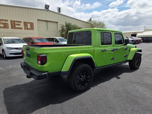 2025 Jeep Gladiator Nighthawk