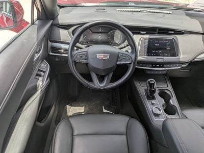 2022 Cadillac XT4 FWD Premium Luxury