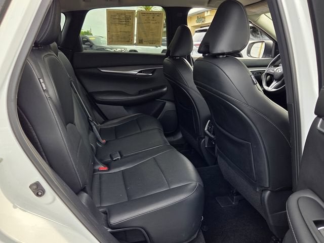 2023 INFINITI QX50 LUXE