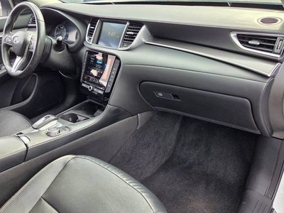 2023 INFINITI QX50 LUXE