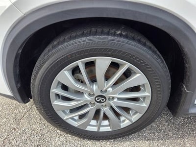 2023 INFINITI QX50 LUXE