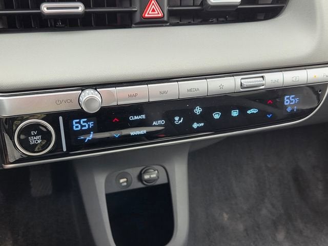 2024 Hyundai IONIQ 5 SE