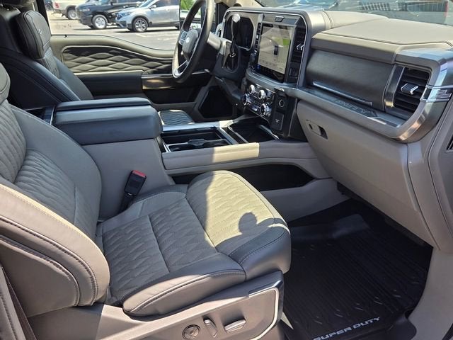 2026 Ford Super Duty F-450 DRW Platinum