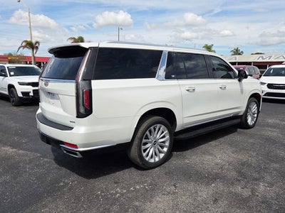 2022 Cadillac Escalade ESV Luxury
