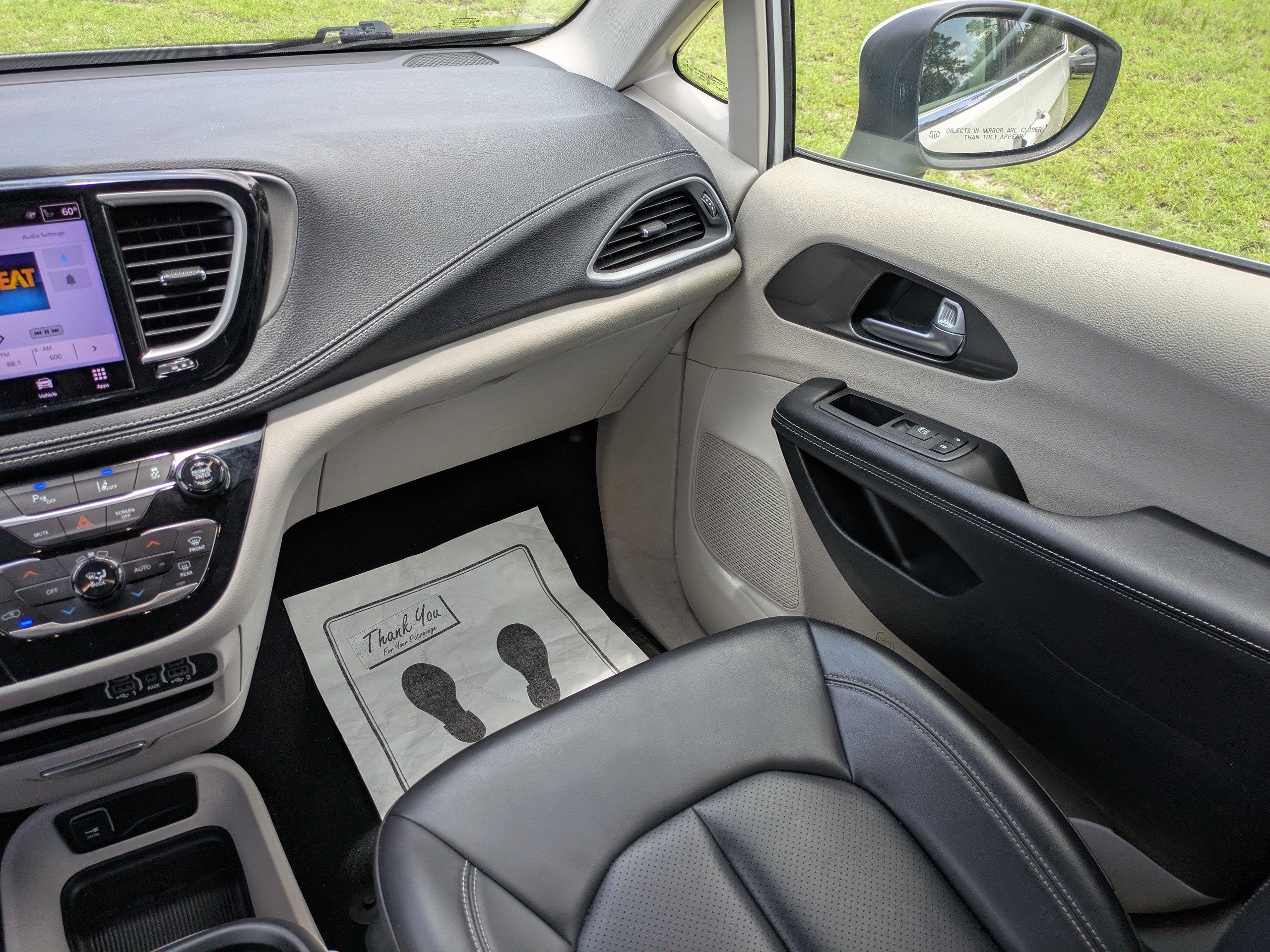 2023 Chrysler Pacifica Hybrid Touring L