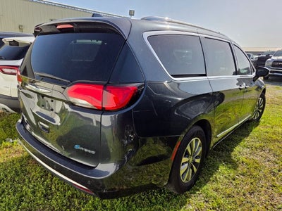 2020 Chrysler Pacifica Hybrid Limited