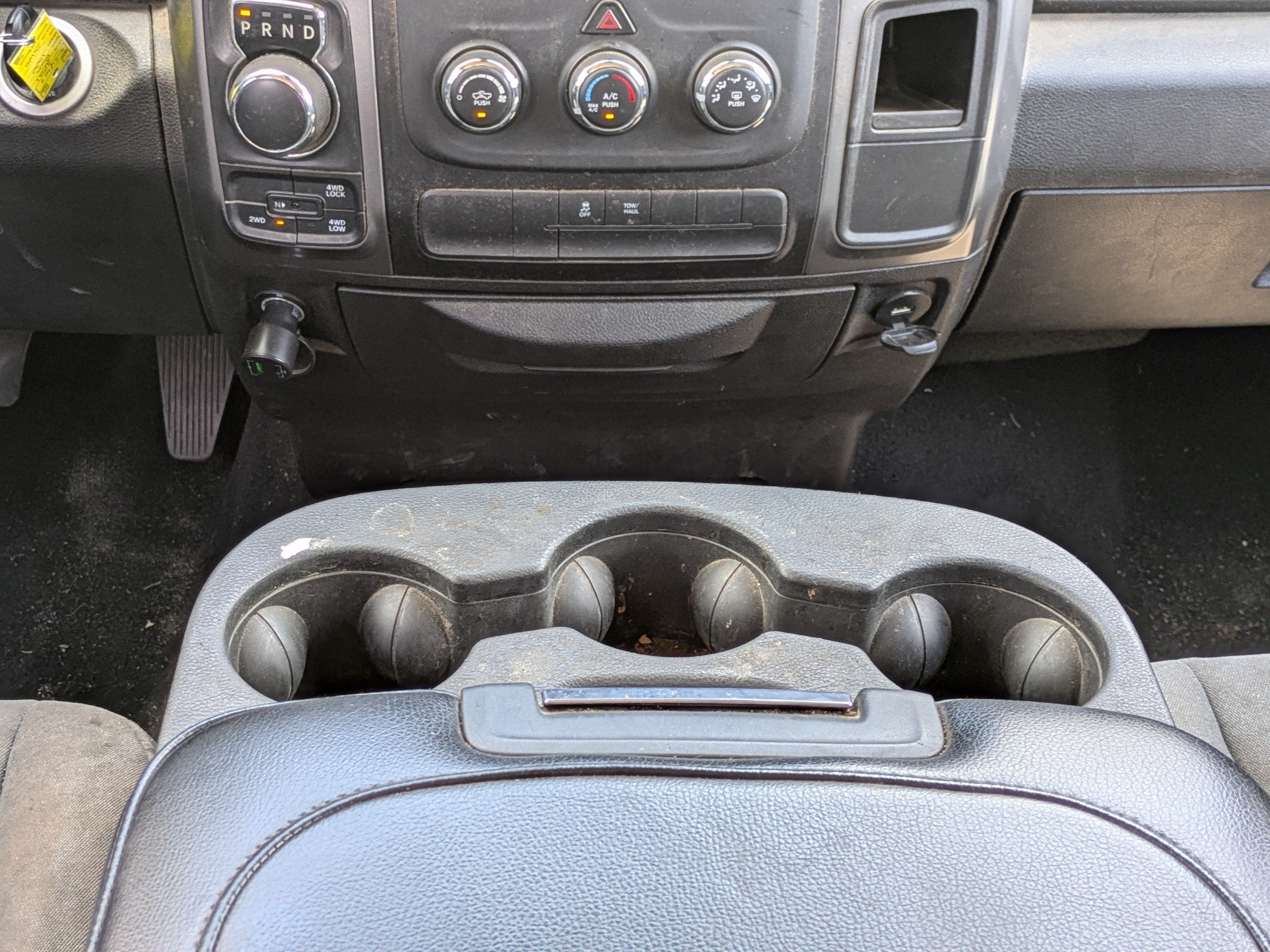 2021 RAM 1500 Classic SLT Crew Cab 4x4 6'4" Box
