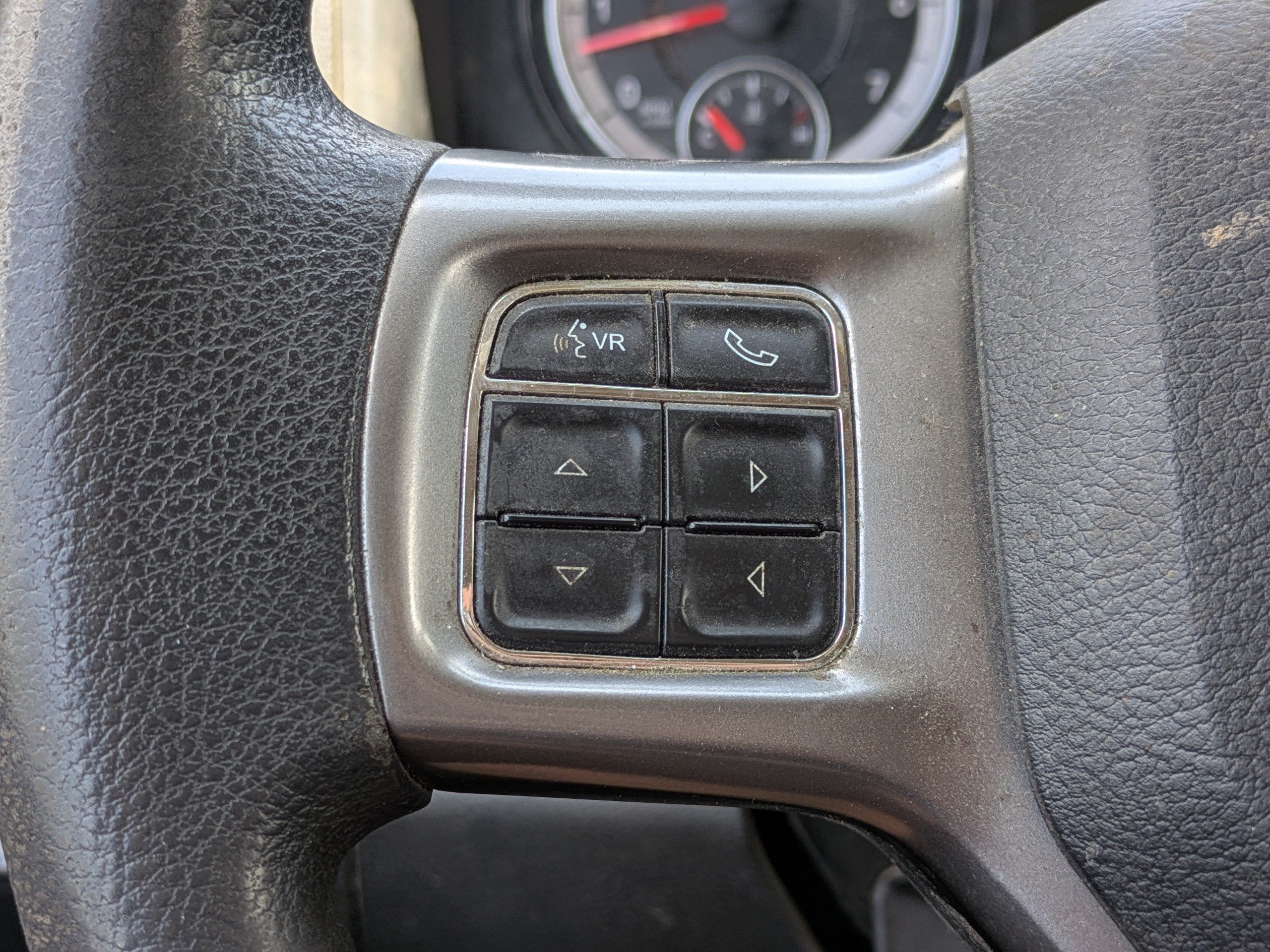 2021 RAM 1500 Classic SLT Crew Cab 4x4 6'4" Box
