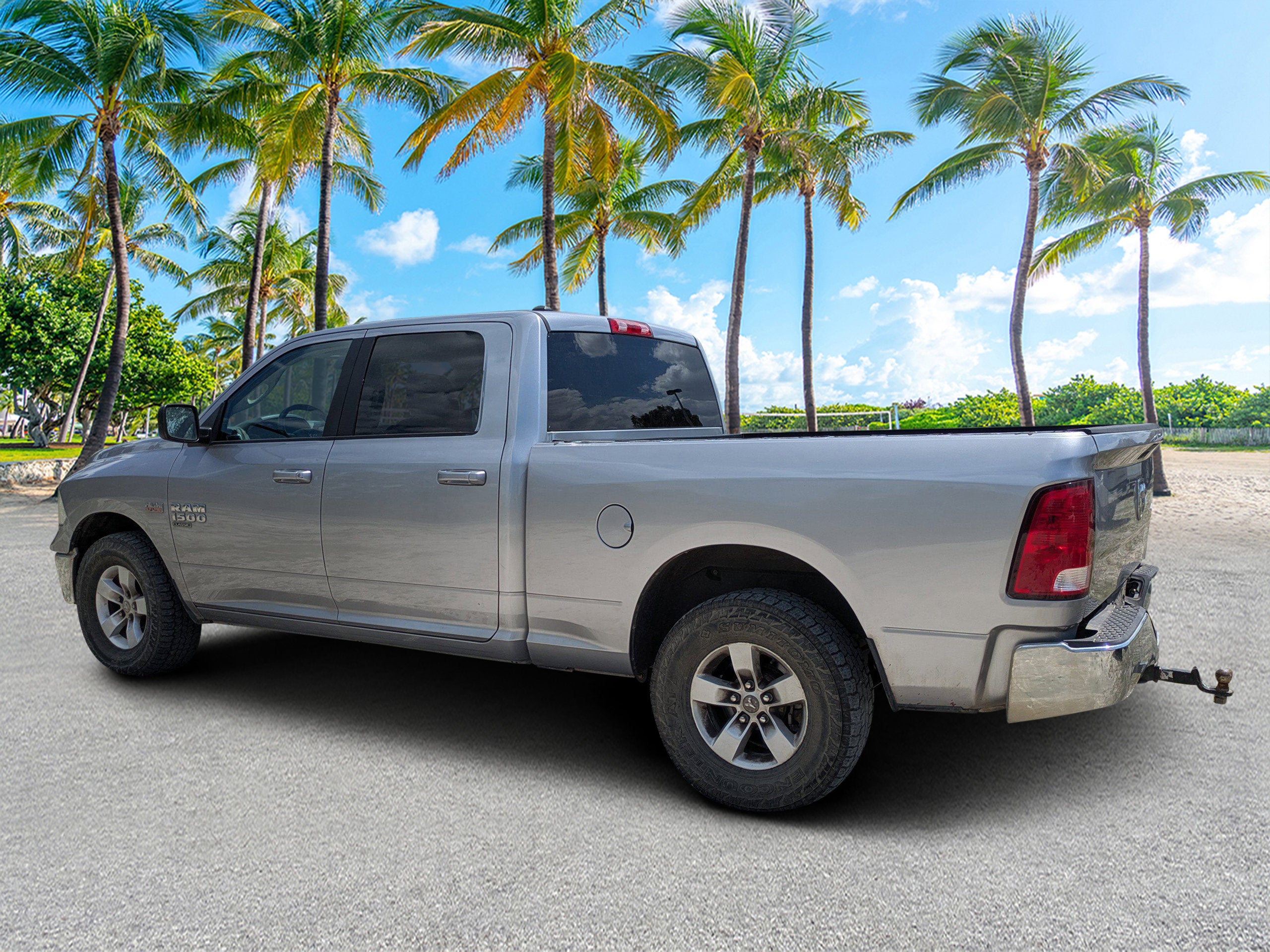 2021 RAM 1500 Classic SLT Crew Cab 4x4 6'4" Box